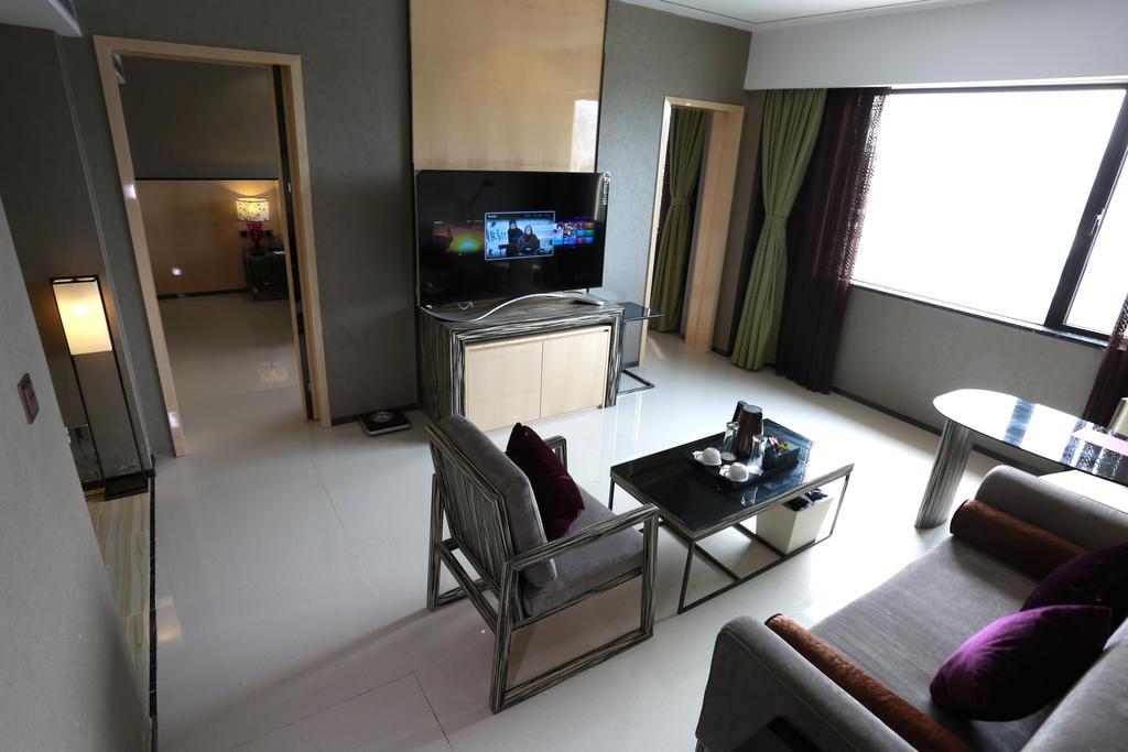 Lori Star Hotel Qionghai Buitenkant foto